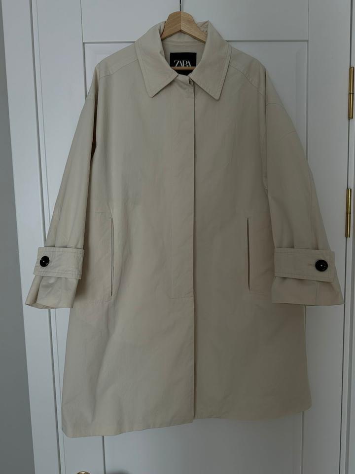 Продам укороченный тренч Zara