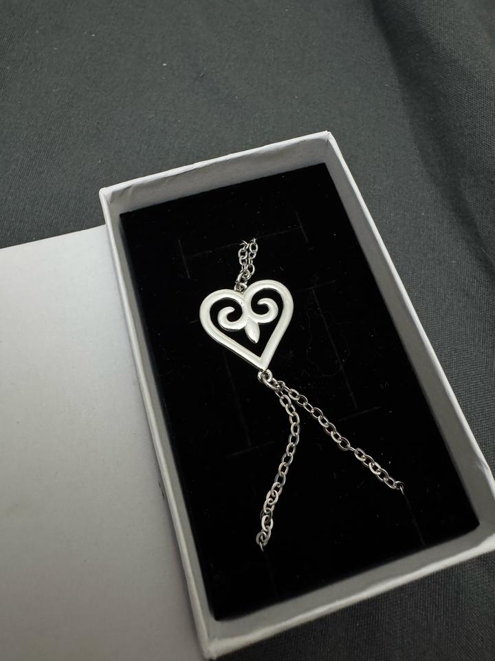 Украшение на руку