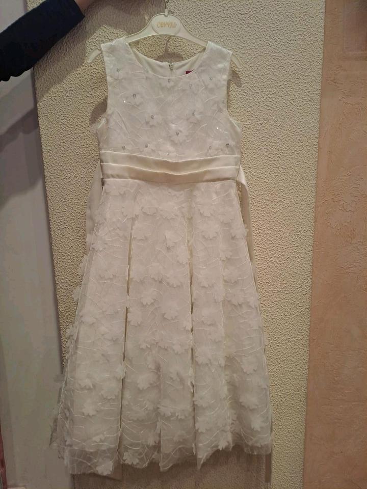 Детское красивое платье (7-10 лет)