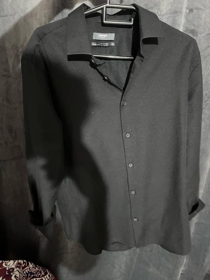 черная рубашка