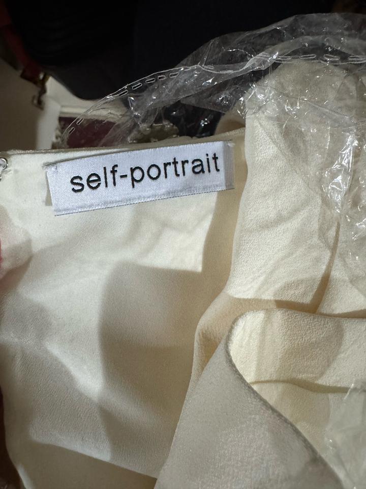 белое платье self portrait