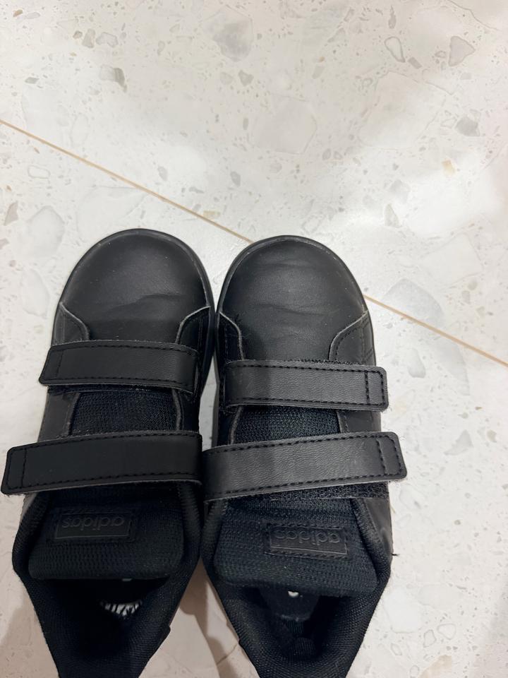 Кроссовки Adidas