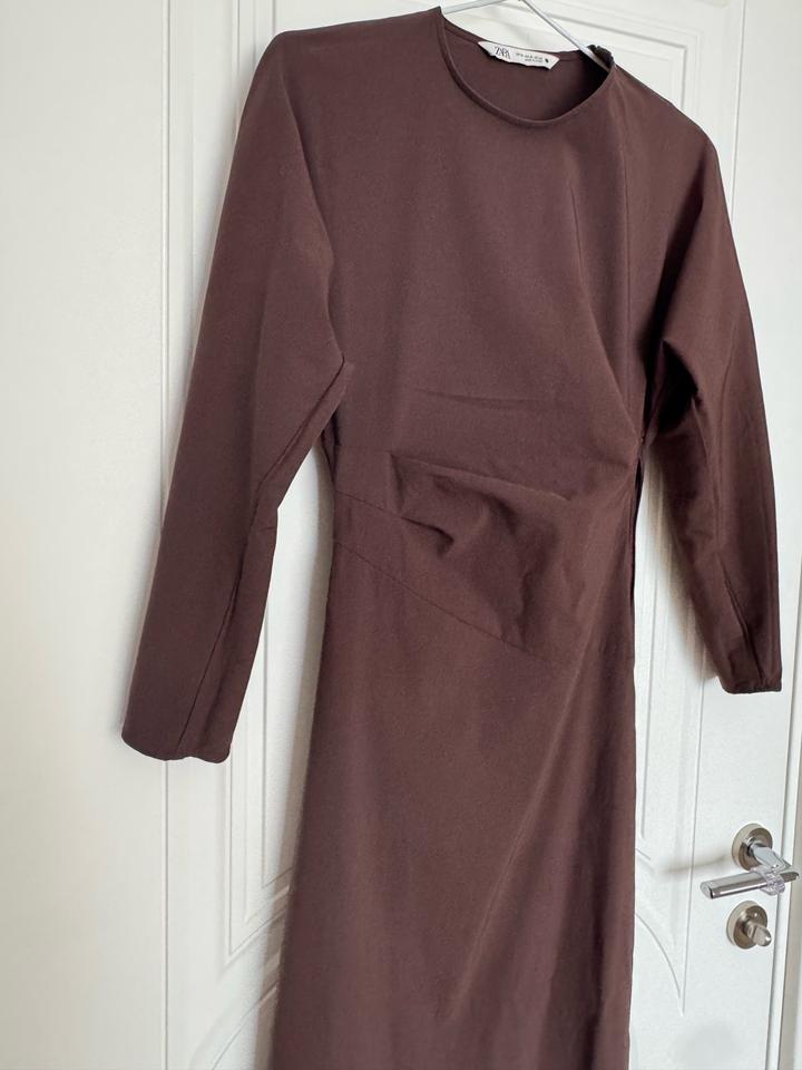 Платье Zara