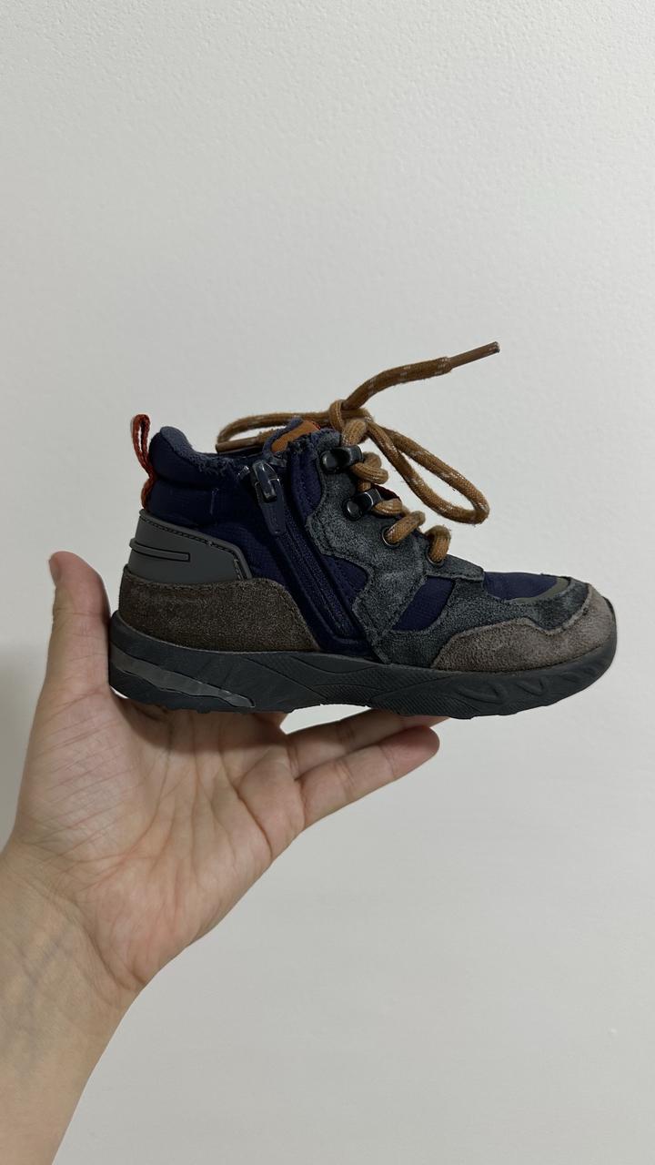 Детские ботиночки Zara