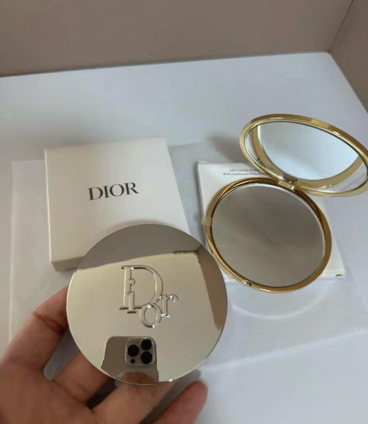 Зеркальце Dior