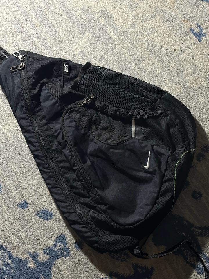 Nike слингбэг