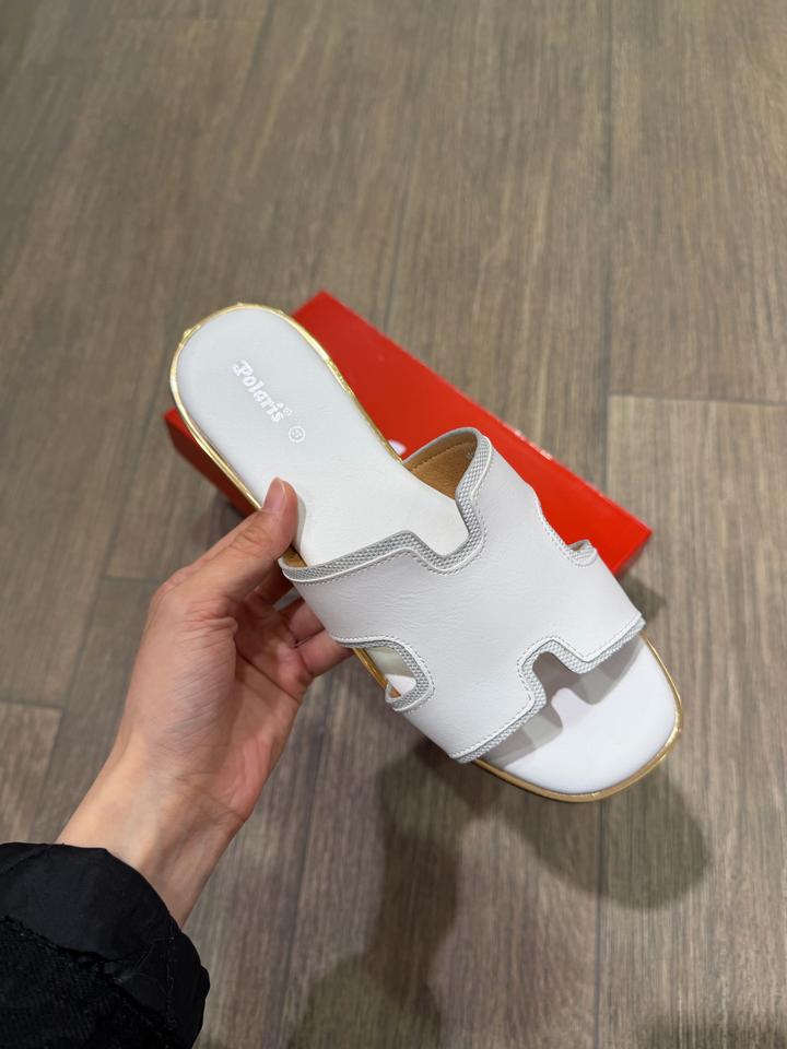 Женин шлепанцы