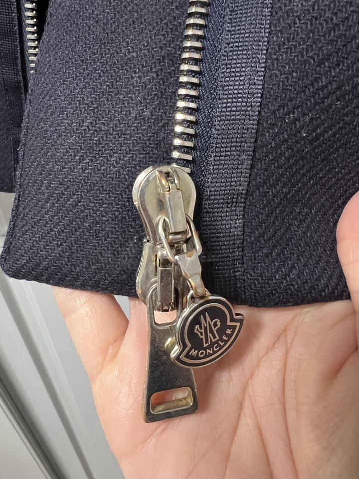 Moncler пуховое пальто