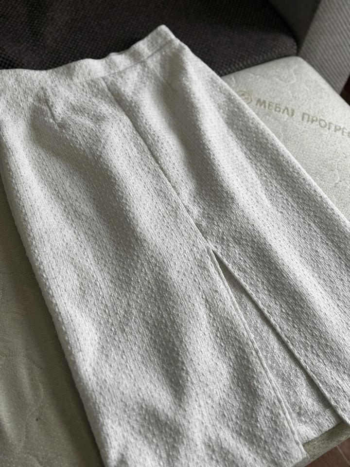 Твидовый костюм, пиджак и юбка