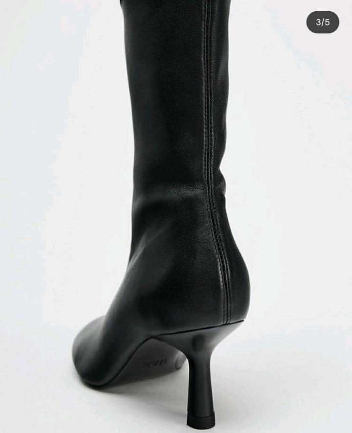 Кожаные ботильони Zara