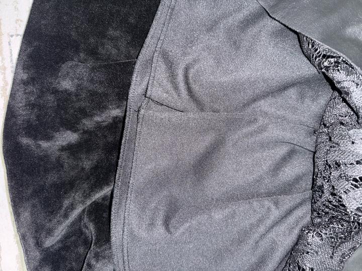 черное кожаное платье