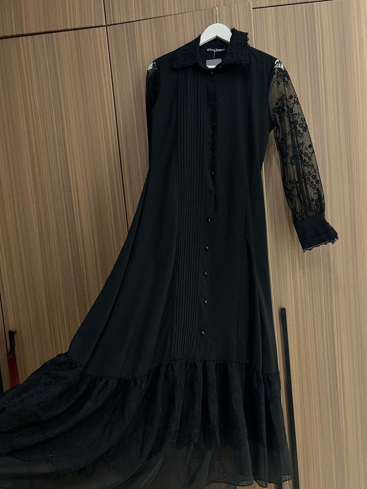 Новое платье с кружевом макси