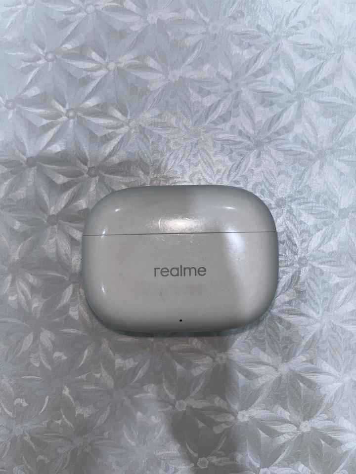Наушники Realme T300
