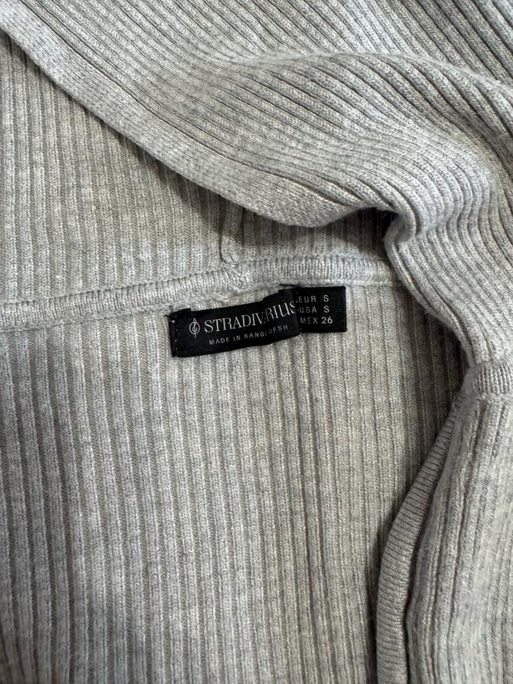 Кофта Stradivarius