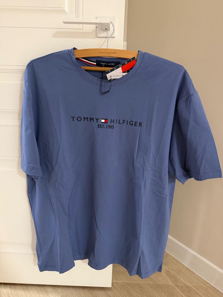 Tommy Hilfiger
