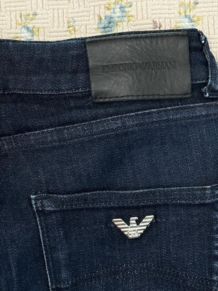 Синие джинсы Emporio Armani