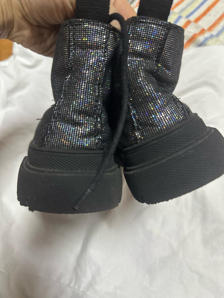 Стильные ботинки ZARA для девочки