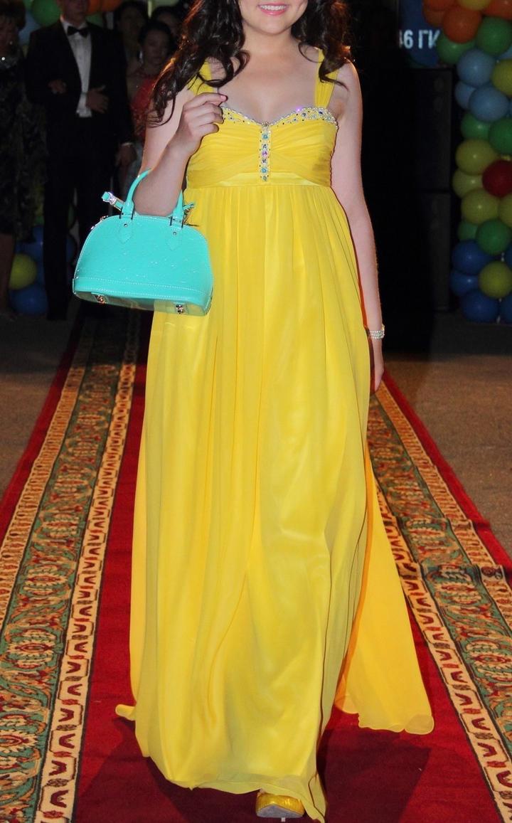 Вечернее платье