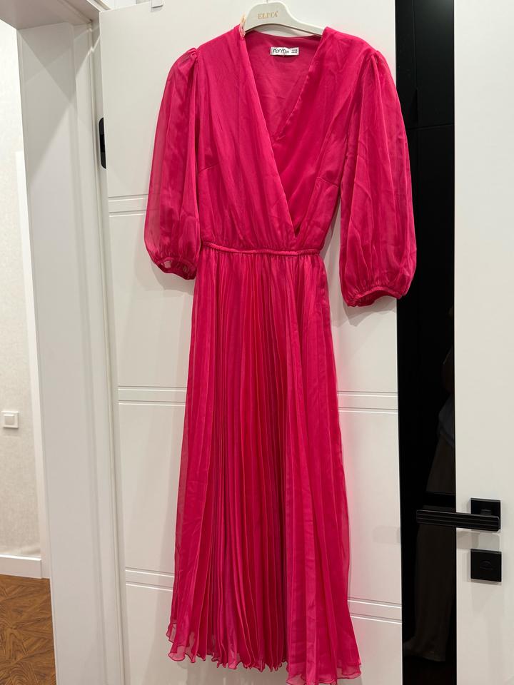 Малиновое платье Турция