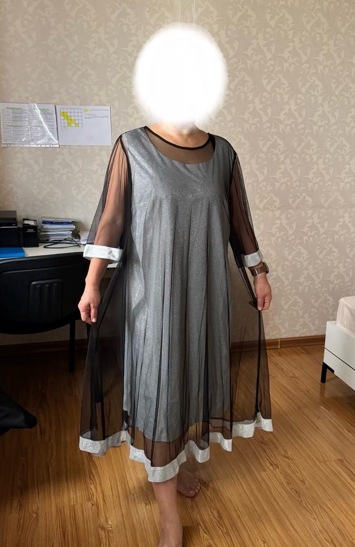 Вечернее блестящее платье