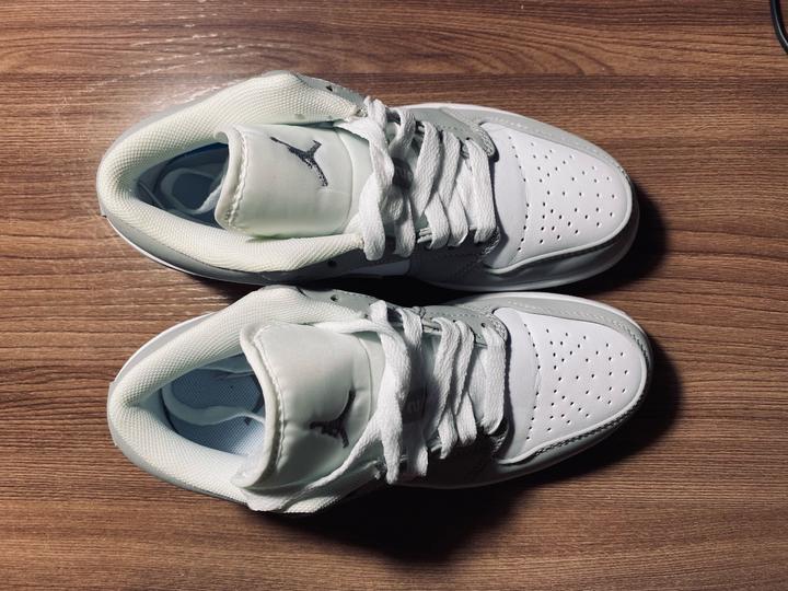 Nike Air Jordan 1 Low DC0774-105