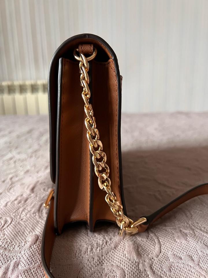 Сумочка через плечо Michael Kors