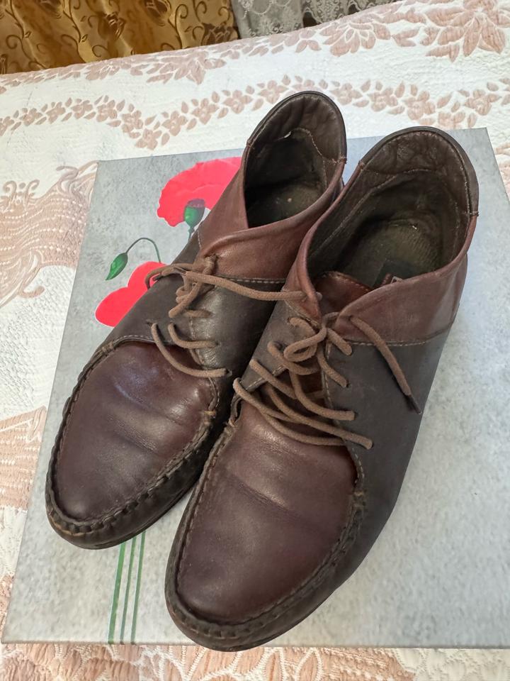 Кожаные ботинки