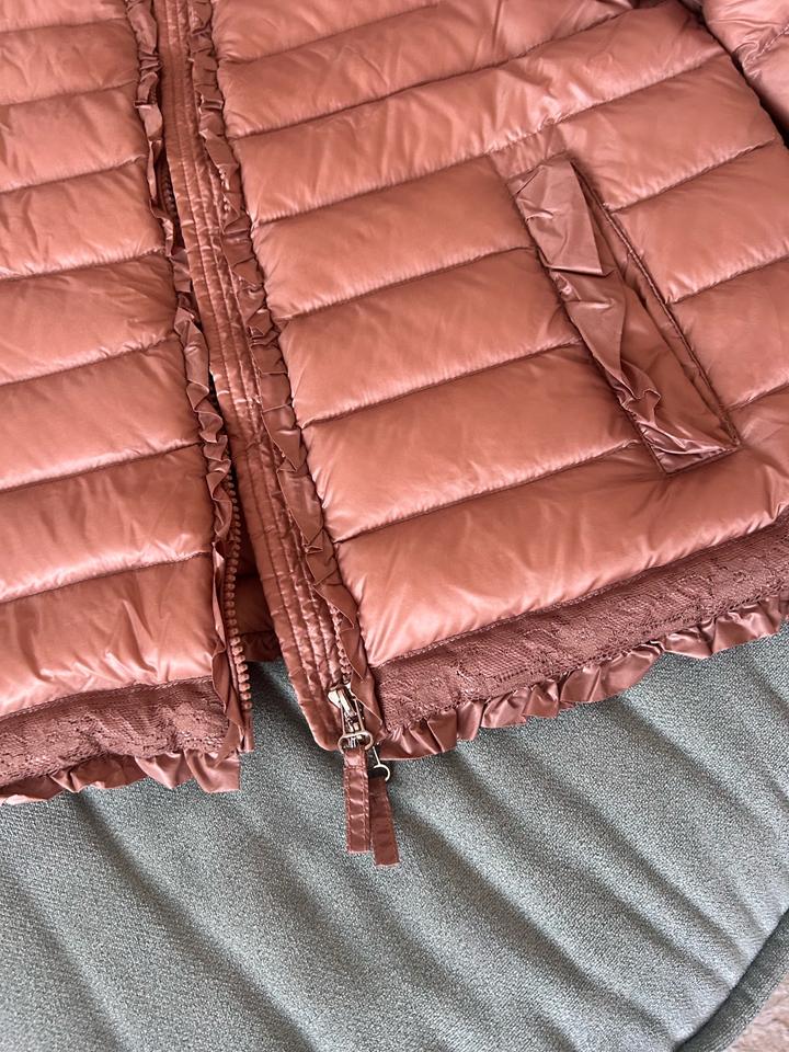 Весенняя куртка Twinset, пух