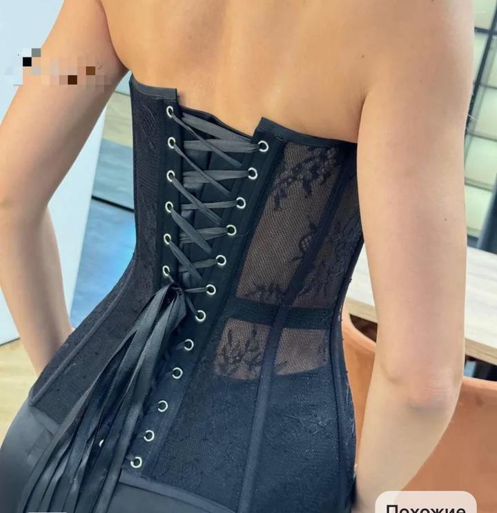 Кружевной корсет