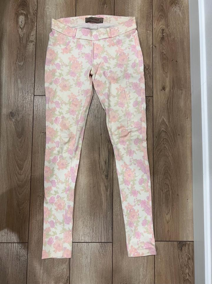 Розовые лосины