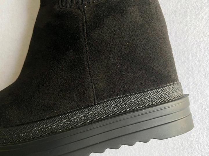 Ботинки на скрытой платформе 38 размер из искусственной замши с отворотом манжет