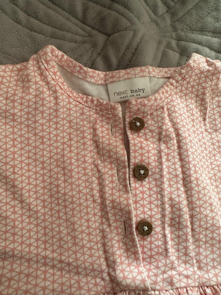 Продаю детские вещи от Next