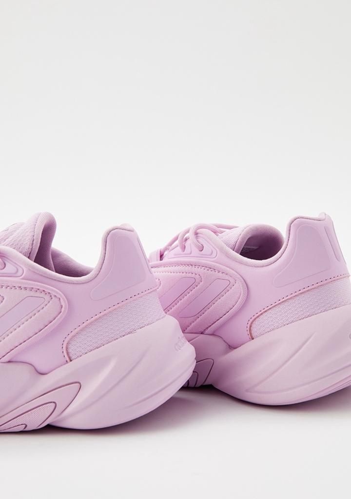 Новые кроссовки adidas ozelia