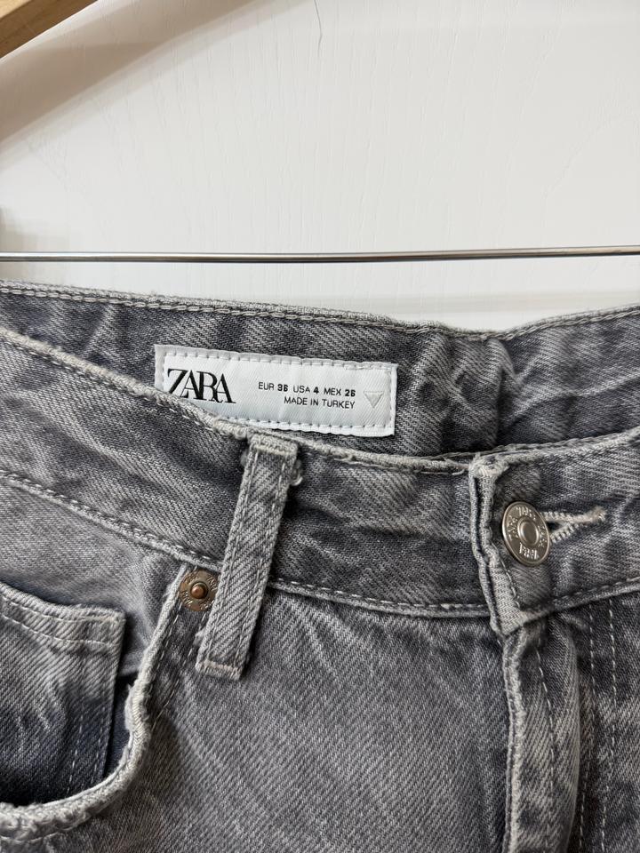 Джинсы Zara