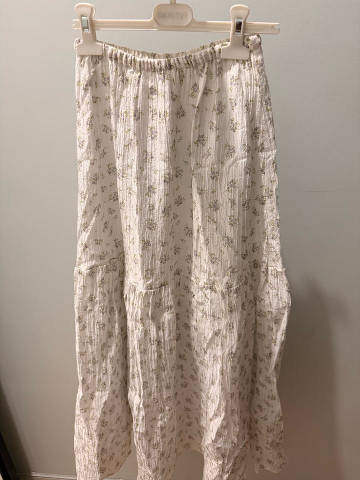 Юбка H&M в мелкий цветочек