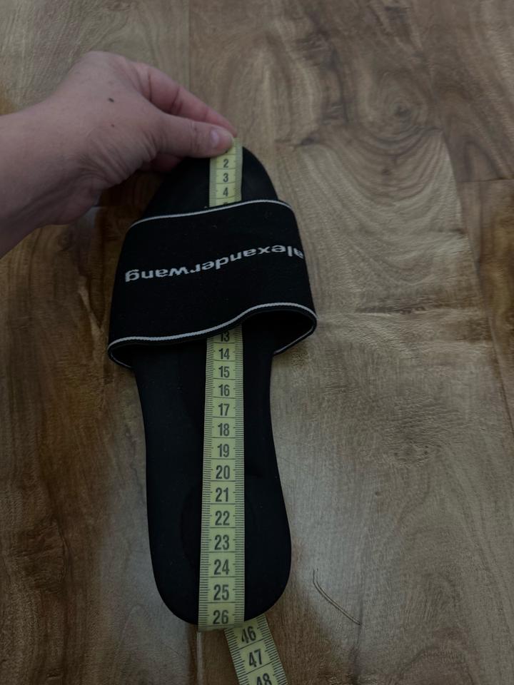 Шлепы 39 размер,Alexander Wong