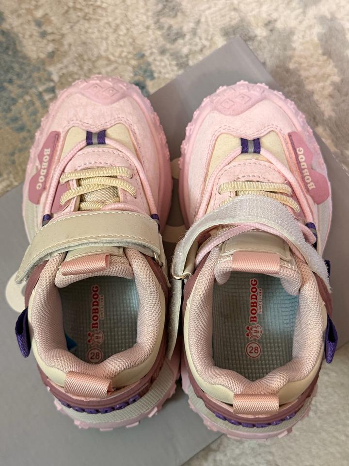 Кроссовки для девочки