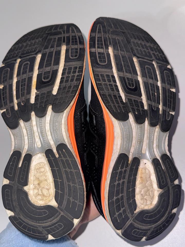 Кроссовки adidas