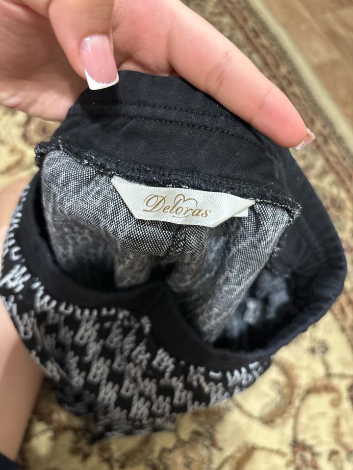 Черное белые трико делорас