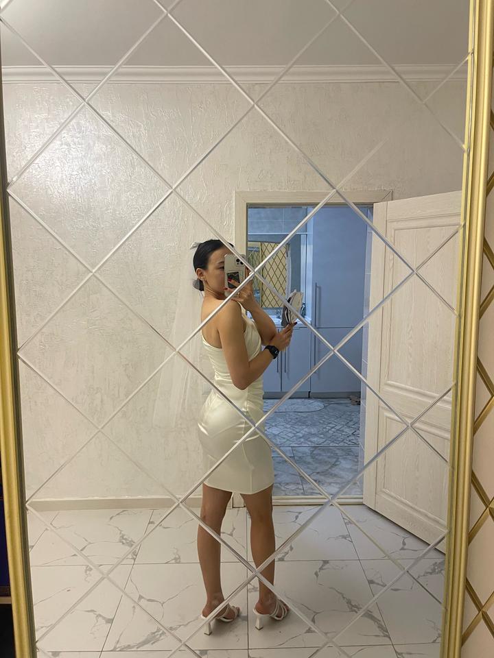 Платье цвета Айвори