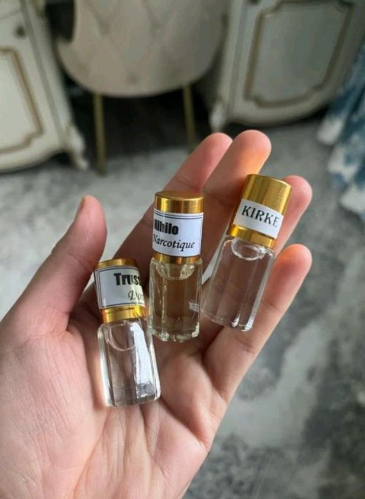 Оригинал духи 3 штуки