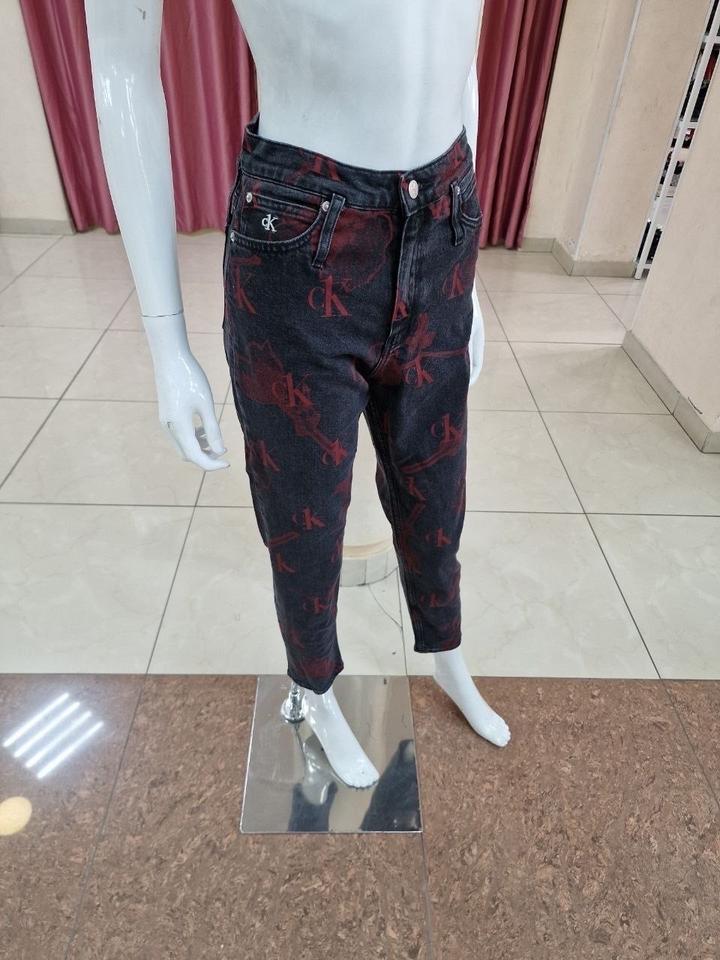 Джинсы Calvin Klein