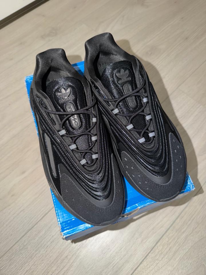 кроссовки — модель Adidas Originals Ozeliа