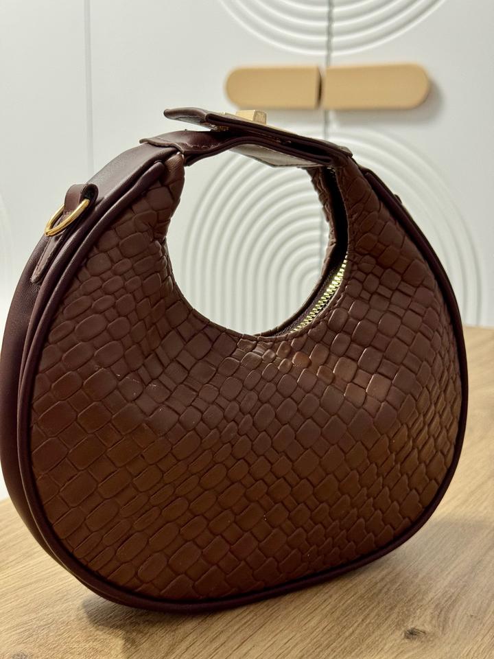 Коричневая сумочка
