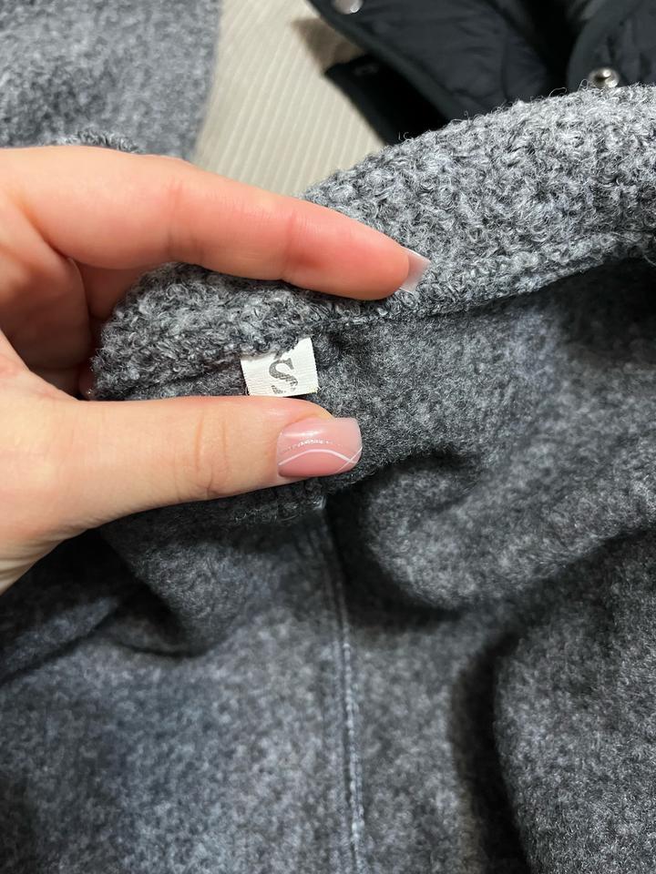 Бомбер серый