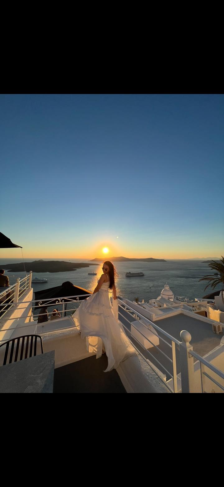 Белое платье