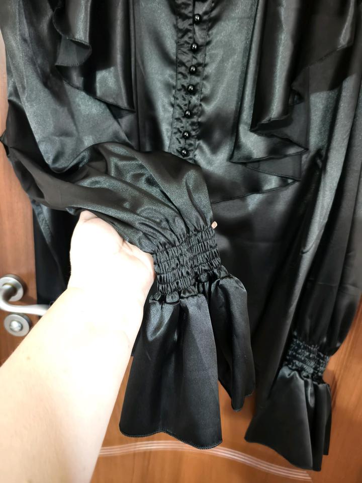 Блузка атласная