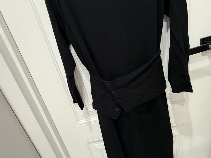 Черное трикотажное платье Zara