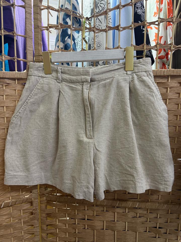 Шортики Zara