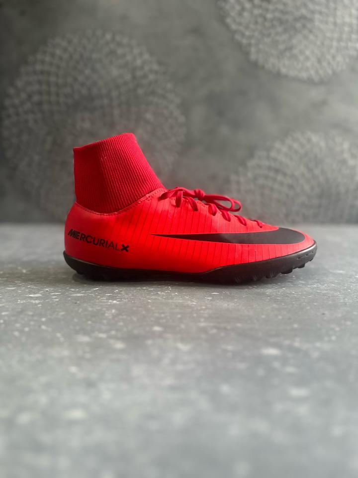 Сороконожки Nike Mercurial